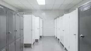 ile pryszniców na pracownika