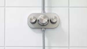 Jaka bateria prysznicowa z termostatem