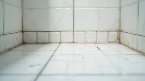 panele winylowe pod prysznicem